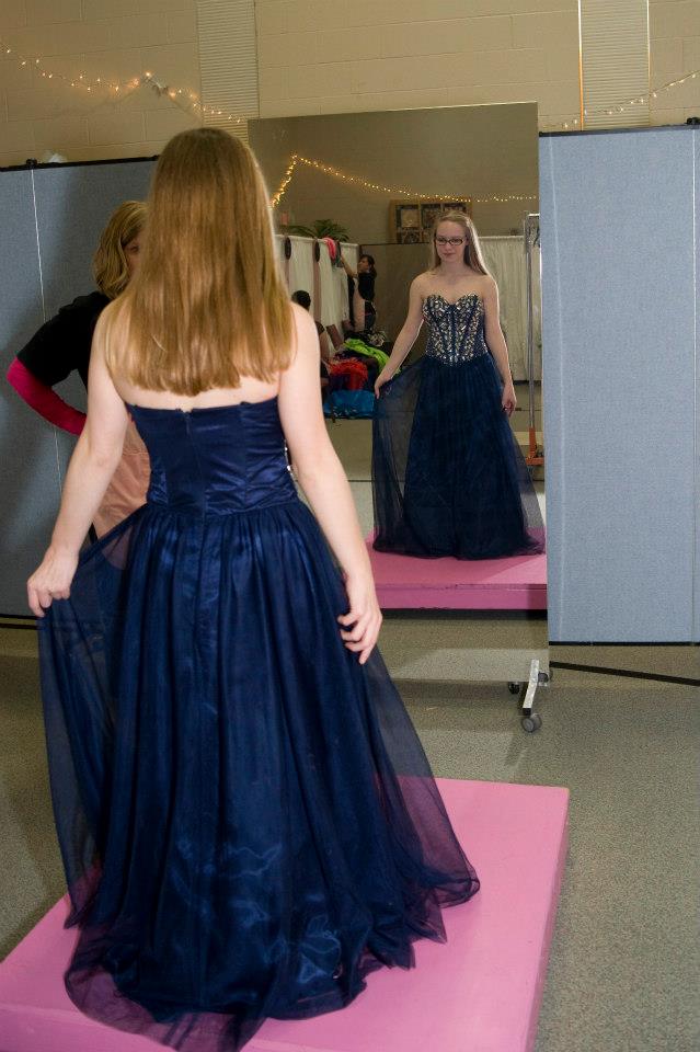 prom dresses lakeside