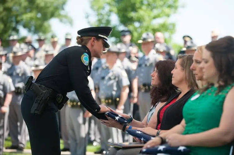 Covington Police Detective honors father at Kentucky Law Enforcement Memorial ceremony in Richmond