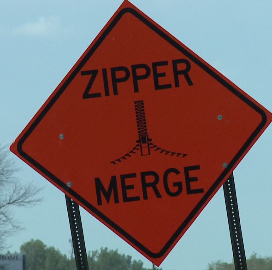 zipper-merge