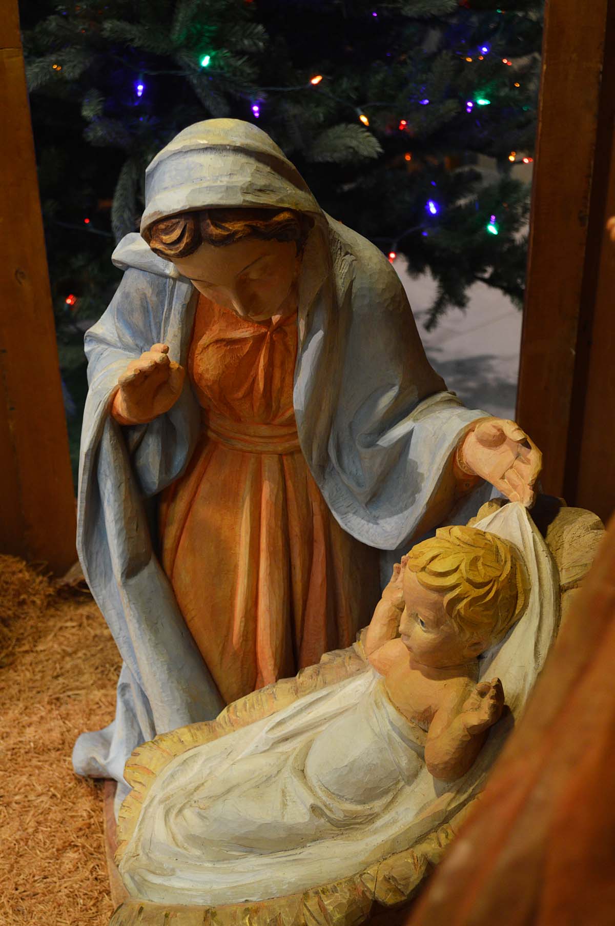 Mary and the Child Jesus. (Photo by Stephen Enzweiler) 