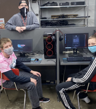Holmes High School Esports team plays video games competitively — and must focus on academics