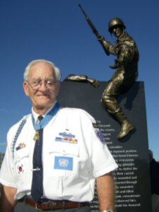 Kentuckian Ernie West, Korean War hero and recipient of Medal of Honor, dies at 89