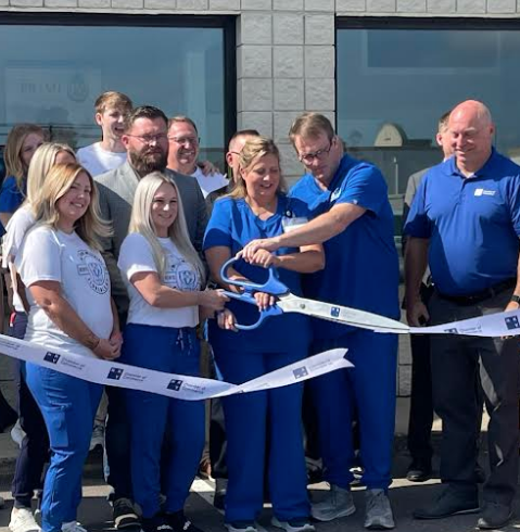 Prime IV Hydration and Wellness cuts ribbon on formal opening at ...