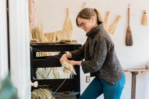 Daily Yonder: Rural craft entrepreneur Cynthia Main preserves Appalachian broom tradition