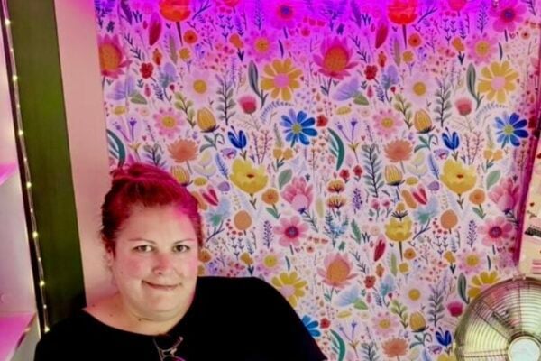 Luci Slawnky’s ‘Wanderlust’ is a fascinating mobile bookstore, celebrating books and those who love them